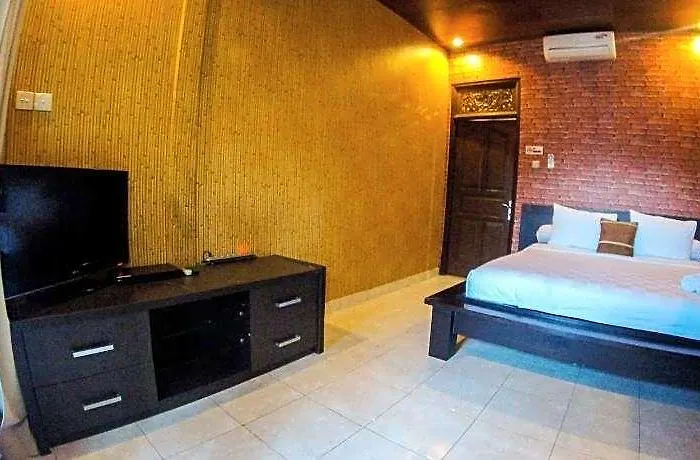 Leyeh Leyeh Hotel 2*